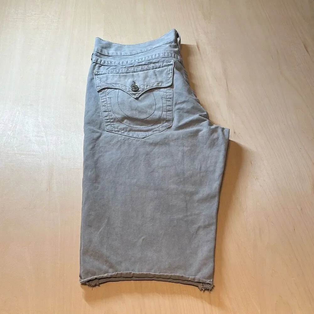 TRUE RELIGION Straight Cut Off NATURAL BIG‎ T Shorts Flap Pockets 36